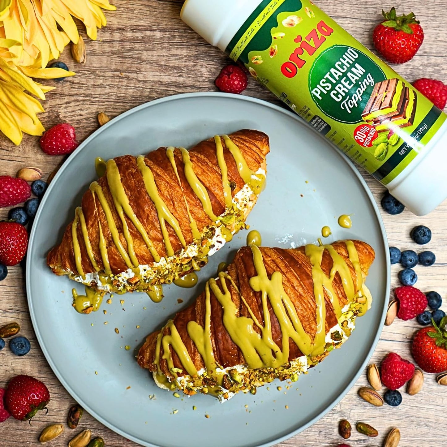 Oriza Pistachio Cream Topping, 28oz Bottle – Premium Pistachio Spread with 30% Pistachios, Palm Oil Free, Non-GMO, Natural Color – Dessert, Latte & Baking Cream