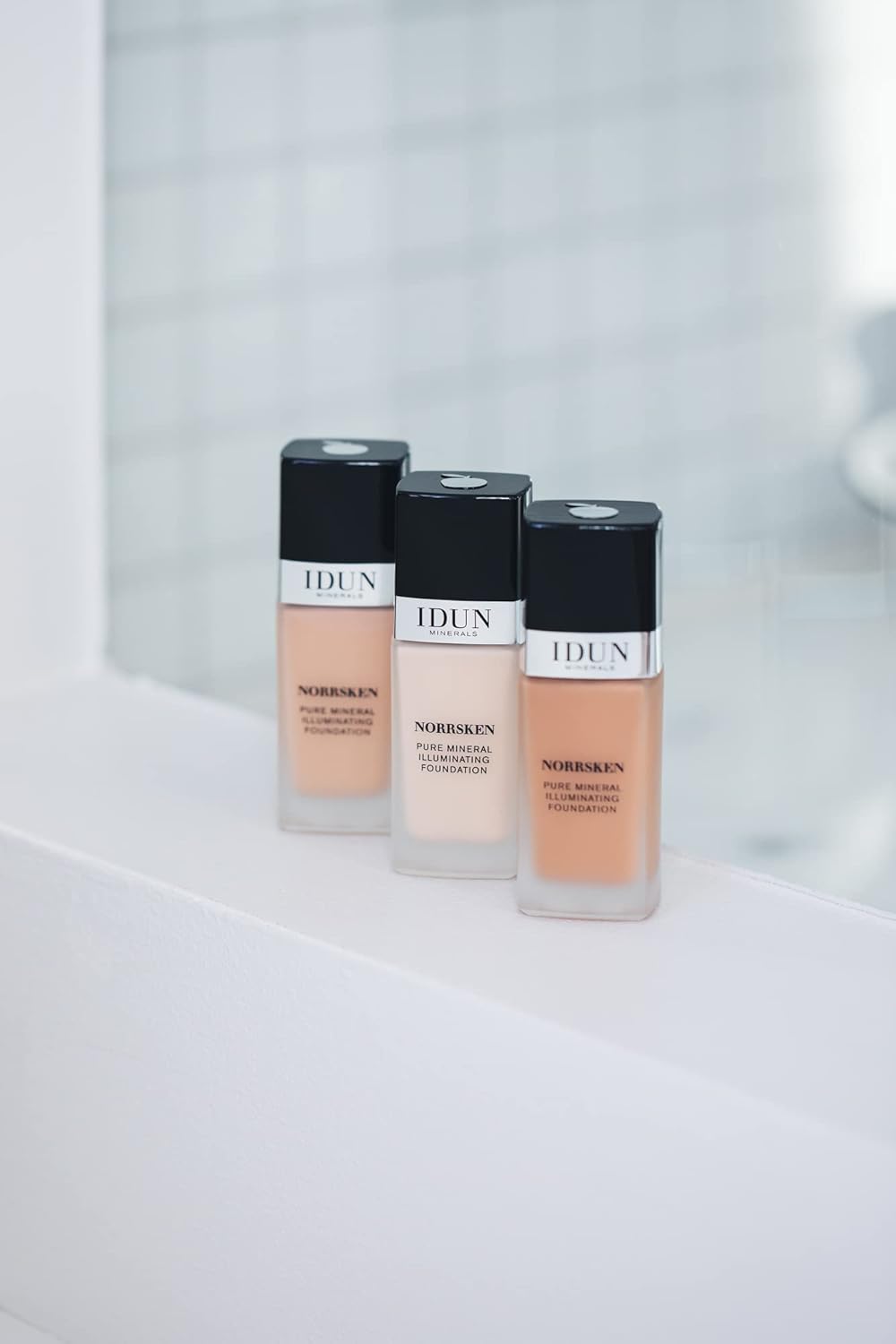 Liquid Norrsken Foundation - Silky Smooth Coverage - Luminous, Dewy Finish for Dry and Dull Skin - Water Resistant and Vegan Makeup - 214 Ylva - Neutral Dark - 1.01 oz