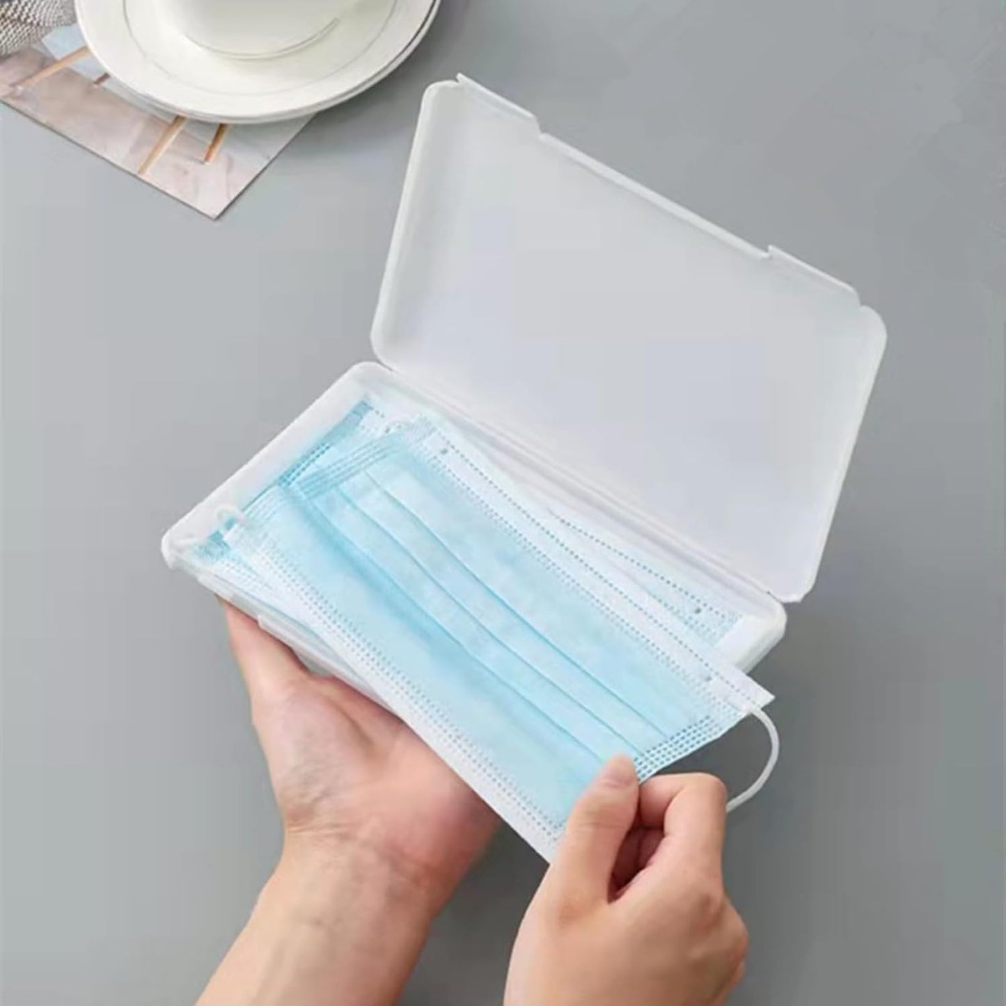 Masks Organizer, False Eyelashes Storage Box Portable,Face Masks Plastic Case Storage Box (White)