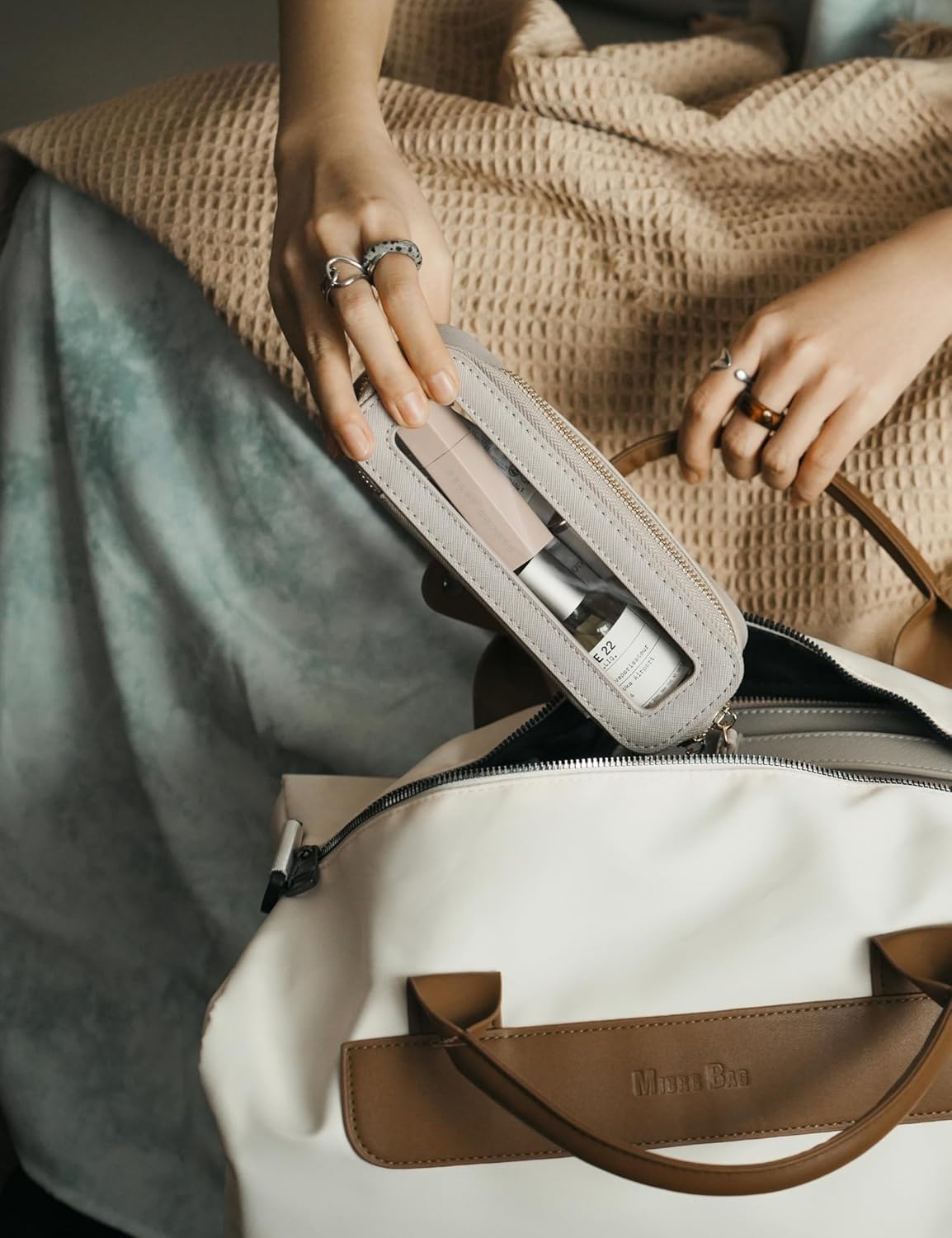 Popvibe Clear Makeup Bag Travel Cosmetic Case Transparent Toiletry Bag with Zipper, Portable Make Up Organizer Traveling Compact Car Bag for Essentials